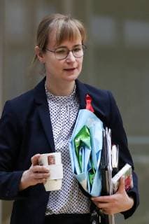 Stellvertretende Fraktionsvorsitzende Eva von Angern (Die Linke,Sachsen Anhalt) - Landtagssitzung im Landtag von Sachsen Anhalt - Fotografiert am 19.12.2018 *** Vice-Chairwoman of the parliamentary group Eva von Angern The Left Saxony Anhalt Parliamentary session in the Parliament of Saxony Anhalt Photographed on 19 12 2018