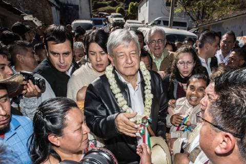December 22, 2018 - EUM20181222NAC13.JPG .SAN JUAN EVANGELISTA ANALCO, Oax. Presidency Presidencia-AMLO.- El presidente Andres Manuel Lopez Obrador llega a este municipio para firmar el acuerdo del Programa de Pavimentacion de Caminos a Cabeceras Municipales, el sabado 22 de diciembre del 2018. Foto: Agencia EL UNIVERSAL German Espinosa MAR.  - ZUMAu78_ 20181222_zaf_u78_050 Copyright: xGermanxEluniversalx