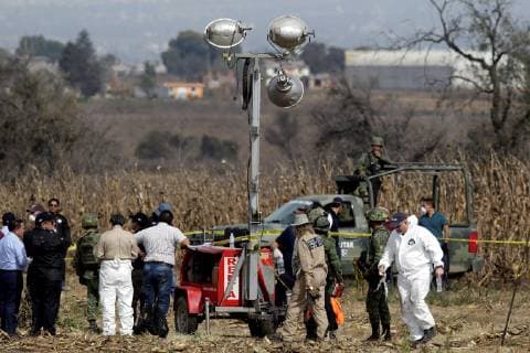 News Bilder des Tages Canadian forensic experts work in the area where an aircraft collapsed past 24 December, in Coronango, Puebla, Mexico, 28 December 2018. A team of Canadian experts opened an investigation after the tragedy in which conservative politicians Martha Erika Alonso and Rafael Moreno Valle died. Canadian experts investigate aerial accident in Mexico !ACHTUNG: NUR REDAKTIONELLE NUTZUNG!  Copyright: xHildaxRiosx AME2505 20181229-636816396524670453