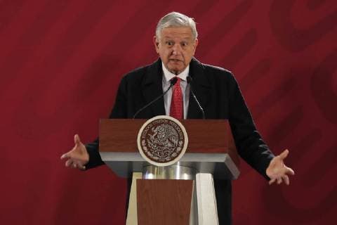 Mexiko, Andres Manuel Lopez Obrador Pressekonferenz January 3, 2019 - EUM20190103NAC01.JPG.CIUDAD DE MEXICO, Presidency Presidencia-AMLO.- 3 de enero del 2019. El presidente Andres Manuel Lopez Obrador, durante conferencia matutina e Palacio Nacional, felicita a los ministros de la Suprema Corte de Justicia de la Nacion, luego de elegir a Arturo Zaldivar Lelo de Larrea como su presidente. Foto: Agencia EL UNIVERSAL MAR.  - ZUMAu78_ 20190103_zaf_u78_001 Copyright: xIrvinxOlivaresx