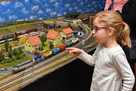 Modellbahn 05 01 2019 The 6 New Years Meeting of Model Railways from 04 to 06 January 2019 at Gut Mößlitz Zörbig The Model Railway Working Group of the Förderverein Gut Mößlitz presented in cooperation with other associations and priva