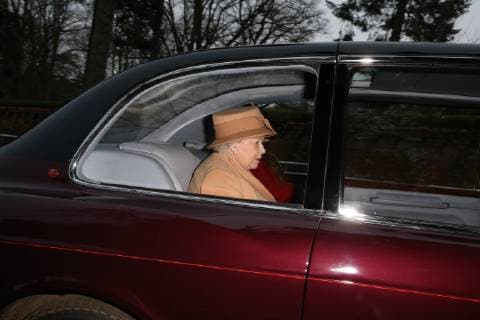 . 06 01 2019. Sandringham , United Kingdom. The Queen and members of the Royal family arriving for a church service at Sandringham in Norfolk, United Kingdom.  xStephenxLockx xi-Imagesx IIM-19076-0001