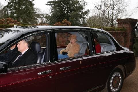 . 06 01 2019. Sandringham , United Kingdom. The Queen and members of the Royal family leaving a church service at Sandringham in Norfolk, United Kingdom.  xStephenxLockx xi-Imagesx IIM-19076-0016