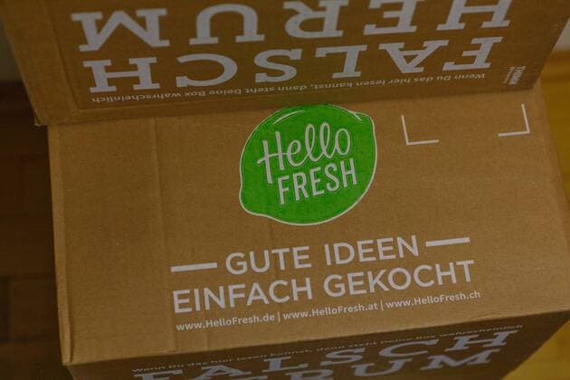 HelloFresh Kochbox Delivery service for packages with prepared ingredients and a recipe available by subscription
