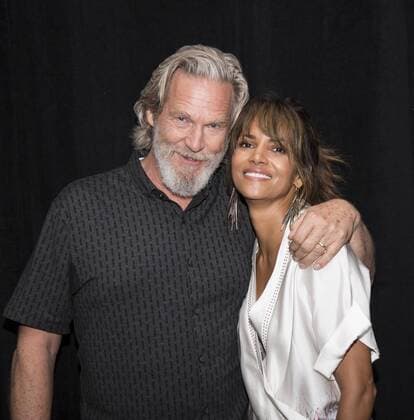 July 19, 2017 - San Diego, California, U.S. - HALLE BERRY and JEFF BRIDGES star in the movie promotes the movie Kingsman The Golden Circle at San Diego Comic Con. San Diego U.S. - ZUMAg203 20170719_zap_g203_024 Copyright: xArmandoxGallox