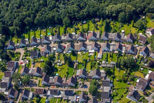 Bochum Siedlung Dahlhauser Heide Hordel, Zechenhäuseer, Zechensiedlung für die Zeche Hannover, Krupp, Häuserreihen, Bergarbeitersiedlung, Bochum, Ruhrgebiet, Nordrhein-Westfalen, Deutschland !ACHTUNGxMINDESTHONORARx60xEURO! *** Bochum Siedlung Dahlhauser Heide Hordel Zechenhäuseer Zechensiedlung for Hannover Krupp colliery rows of houses housing for miners Bochum Ruhr area North Rhine-Westphalia Germany ATTENTIONxMINDESTHONORARx60xEURO