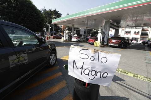 January 11, 2019 - EUM20190111NAC09.JPG .CIUDAD DE MEXICO. GasGasolina-Desabasto.- Aspectos del servicio que ofrecen las gasolineras de la capital que permanecen abiertas ante el desabasto del hidrocarburo ante la estrategia contra el huachicol. Foto: Agencia EL UNIVERSALLuis CortesEELG  - ZUMAu78_ 20190111_zaf_u78_034 Copyright: xElxUniversalx