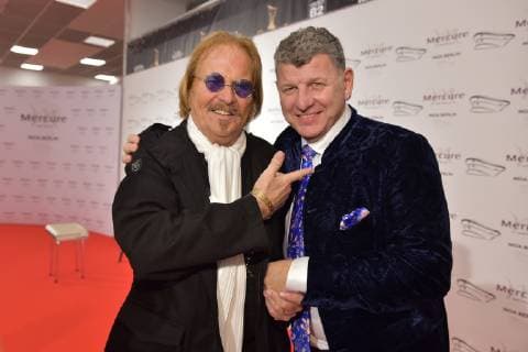 Award ceremony 20 years SMAGO AWARD Frank Zander Semino Rossi on the red carpet 20 years SMAGO AWARD ceremony in Berlin on 13 01 2019