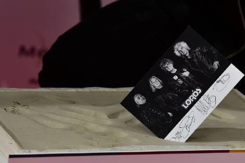 Presentation 20 years SMAGO AWARD The Lords Recordhalter for 60 years Buehneshow Handprint of the band and autograph card on the red carpet 20 years Presentation SMAGO AWARD in Berlin on 13 01 2019