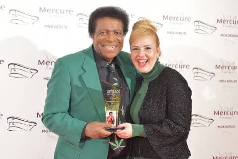 20 Years SMAGO AWARD Roberto Blanco with Luzandra Strasbourg on the red carpet 20 Years SMAGO AWARD in Berlin on 13 01 2019