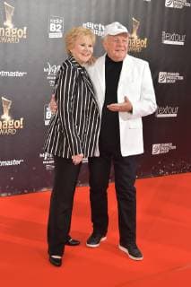 20 years SMAGO AWARD Peggy March Graham Bonney on the red carpet 20 years SMAGO AWARD in Berlin on 13 01 2019