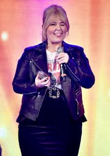13 01 2019 xlakx Music smago AWARD emspor v l Maite Kelly with tongue out for joy for the award at the smago Award ceremony at the Mercure Hotel MOA Berlin 13 01 2019 Music smago AWARD