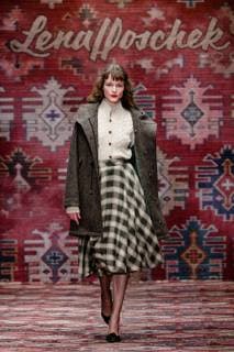Berlin, Germany - 16.01.2019: A model runs the catwalk during the Lena Hoschek Show at Mercedes-Benz Fashion Week Berlin Autumn Winter 2019 on 16.01.2019 in E-Werk, Berlin, Germany. (Photo: 2-PIX Agency ) Lena Hoschek: Runway Show - Mercedes-Benz Fashion Week Berlin Autumn Winter 2019 (Photo: 2-PIX Agency ) BinhxTruong  2-PIX Agency