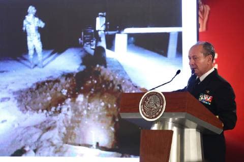 January 16, 2019 - EUM20190116NAC04.JPG .CIUDAD DE MEXICO, Presidency Presidencia-AMLO.- El secretario de la Marina, almirante Rafael Ojeda Duran, durante la conferencia encabezada por el presidente de los Estados Unidos Mexicanos, Andres Manuel Lopez Obrador, este 16 de enero de 2019. Foto: Agencia EL UNIVERSAL Berenice Fregoso AFBV  - ZUMAu78_ 20190116_zaf_u78_003 Copyright: xBerenicexFregosoxElxUniversalx