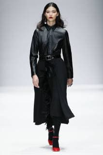 Berlin, Germany - 16.01.2019: A model runs the catwalk during the Riani Show at Mercedes-Benz Fashion Week Berlin Autumn Winter 2019 on 16.01.2019 in E-Werk, Berlin, Germany. (Photo: 2-PIX Agency ) Riani: Runway Show - Mercedes-Benz Fashion Week Berlin Autumn Winter 2019 (Photo: 2-PIX Agency ) BinhxTruong  2-PIX Agency