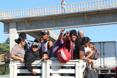 January 18, 2019 - EUM20190118NAC09.JPG.TAPACHULA, Chis., Migrants Migrantes-Caravana.- Integrantes de la Caravana Migrante caminan a Tapachula tras ingresar de Guatemala sin cumplir los protocolos de las autoridades, este viernes 18 de enero del 2019. Foto: Agencia EL UNIVERSAL MAR.  - ZUMAu78_ 20190118_zaf_u78_018 Copyright: xMaroÂ­AxDexJesoÂºSxPetersx