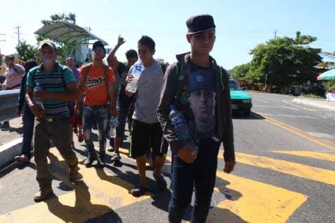 January 18, 2019 - EUM20190118NAC08.JPG.TAPACHULA, Chis., Migrants Migrantes-Caravana.- Integrantes de la Caravana Migrante caminan a Tapachula tras ingresar de Guatemala sin cumplir los protocolos de las autoridades, este viernes 18 de enero del 2019. Foto: Agencia EL UNIVERSAL MAR.ters)  - ZUMAu78_ 20190118_zaf_u78_019 Copyright: xMaroÂ­AxDexJesoÂºSxPetersx