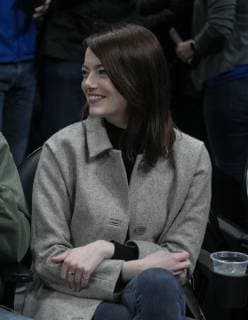 January 18, 2019 - Los Angeles, California, U.S - Actress Emma Stone attends the NBA game between the Los Angeles Clippers and the Golden State Warriors on Friday January 18, 2019 at the Staples Center in Los Angeles, California. Clippers vs Warriors. Los Angeles U.S. - ZUMAp124 38366826st Copyright: xJavierxRojasx