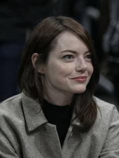 January 18, 2019 - Los Angeles, California, U.S - Actress Emma Stone attends the NBA game between the Los Angeles Clippers and the Golden State Warriors on Friday January 18, 2019 at the Staples Center in Los Angeles, California. Clippers vs Warriors. Los Angeles U.S. - ZUMAp124 38366898st Copyright: xJavierxRojasx