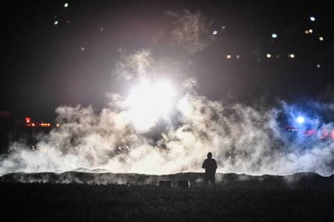 (190119) -- TLAHUELILPAN, Jan. 19, 2019 (Xinhua) -- Rescuers work at the site of a pipeline explosion in the municipality of Tlahuelilpan, Hidalgo state, Mexico, Jan. 19, 2019. At least 21 people were killed and 71 others injured in a pipeline explosion in the central Mexican state of Hidalgo on Friday, local authorities said. (Xinhua Xin Yuewei) (SPOT NEWS)MEXICO-HIDALGO-PIPELINE-EXPLOSION 