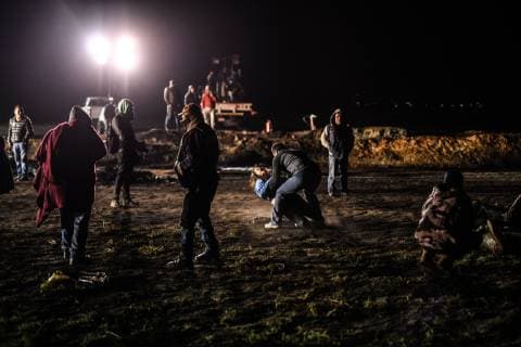 (190119) -- TLAHUELILPAN, Jan. 19, 2019 (Xinhua) -- Relatives cry as they find bodies of their beloved at the site of a pipeline explosion in the municipality of Tlahuelilpan, Hidalgo state, Mexico, Jan. 19, 2019. At least 21 people were killed and 71 others injured in a pipeline explosion in the central Mexican state of Hidalgo on Friday, local authorities said. (Xinhua Xin Yuewei) (SPOT NEWS)MEXICO-HIDALGO-PIPELINE-EXPLOSION 