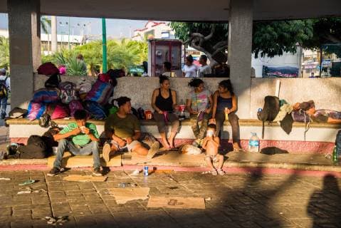 Members of the migrant caravan arrive to the municipality of Tapachula in the state of Chiapas, Mexico, on 19 January 2019. Thousands of migrants from the caravan continue their hard journey through southeastern Mexico on foot or on board vehicles, while almost 3,000 wait at the border for the humanitarian visa that began to grant, in droves, the Government of Andrés Manuel López Obrador. The migrant caravan continues its hard journey through southeastern Mexico !ACHTUNG: NUR REDAKTIONELLE NUTZUNG!  Copyright: xLuisxVillalobosx AME9912 20190120-636835537980271190