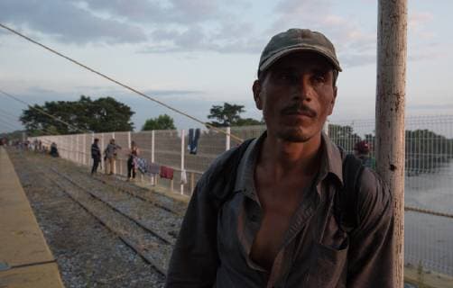 Members of the migrant caravan arrive to the municipality of Suchiate in the state of Chiapas, Mexico, on 19 January 2019. Thousands of migrants from the caravan continue their hard journey through southeastern Mexico on foot or on board vehicles, while almost 3,000 wait at the border for the humanitarian visa that began to grant, in droves, the Government of Andrés Manuel López Obrador. The migrant caravan continues its hard journey through southeastern Mexico !ACHTUNG: NUR REDAKTIONELLE NUTZUNG!  Copyright: xRodrigoxPardox AME9934 20190120-636835560349652328