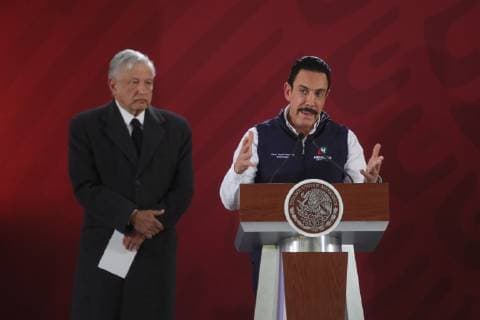 The governor of the state of Hidalgo, Omar Fayad (R), speaks accompanied by the Mexico s President Andres Manuel Lopez Obrador during a press conference at the National Palace in Mexico City, Mexico, on 19 January 2019. The death toll in the explosion during the theft of gasoline in a pipeline in Tlahuelilpan, in the state of Hidalgo, increased in the last hours from 67 to 73 people after the discovery of new bodies at the scene of the accident and the death of wounded hospitalized. EFE Ciudad de México México  - ZUMAION 38391292st Copyright: xSáshenkaxGutiérrezx
