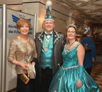 Nuremberg GER 54 Special Order Against the Neidhammel Award Carolin Reiber with the Nuremberg Prince and Princess Manuela I and Juergen I Copyright: xEIBNER RZYx EP_RZY