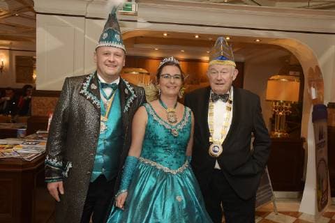 Nuremberg GER 54 Special Order Against the Envious Dog Award The Nuremberg Princes Manuela I and Juergen I with State Premier a D Guenter Beckstein Copyright: xEIBNER RZYx EP_RZY