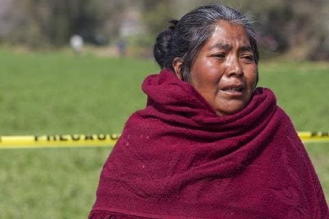 Mexiko, Untersuchungen nach Explosion einer Pipeline in Tlahuelipan January 20, 2019 - Tlahuelipan, Hidalgo, MEXICO - Sunday, January 20, 2019. Local citizens and experts from the General Prosecutor Office of Mexico are exhaustively working on the recovery and identification of bodies in the area where a Pemex pipeline exploded and went out of control leaving more than 80 dead, in the San Primitivo community, municipality of Tlahuelilpan, Hidalgo. Tlahuelipan MEXICO - ZUMAp124 20190120_zaa_p124_006 Copyright: xAntonioxNavax