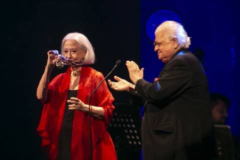 Premio Cesgranrio de Teatro Verleihung in Rio de Janeiro RIO DE JANEIRO, RJ - 21.01.2019: PRÊMIO CESGRANRIO DE TEATRO 2019 - Fernanda Montenegro is honored and receives the Medal of Honor from the President of the Foundation, Carlos Alberto Serpa, during the CESGRANRIO 2019 Theater Prize, held this Monday (21) at the Copacabana Palace in Rio de Janeiro, RJ. x1668387x  AndréxHorta