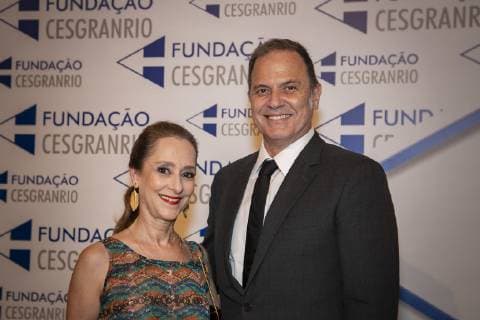 Premio Cesgranrio de Teatro Verleihung in Rio de Janeiro RIO DE JANEIRO, RJ - 21.01.2019: PRÊMIO CESGRANRIO DE TEATRO 2019 - Ana Botafogo and Aloisio de Abreu, during the CESGRANRIO 2019 Theater Prize, held this Monday (21) at the Copacabana Palace, in Rio de Janeiro, RJ. x1668453x  AndréxHorta