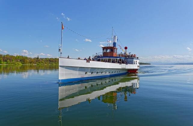 Historical paddle steamer Dießen on the Ammersee Ammersee Stegen Bayern Germany Europe Copyright: imageBROKER/MichaelxRucker iblrum04817188.jpg