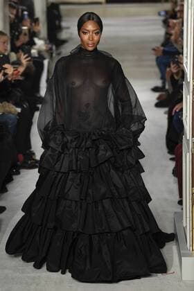 Entertainment Themen der Woche KW04 Entertainment Bilder des Tages Paris Fashion Week. Defile Haute Couture Printemps-Ete 2019. Valentino, Couture, Spring-Summer 2019, Paris, France Editorial use only*** 234494 2019-01-23 Paris France Campbell, Naomi  Copyright: xGuyxMarineaux STAR_234494_092