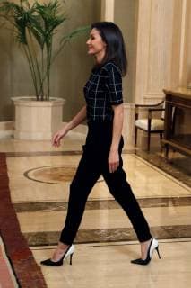 Letizia Queen of Spain arrives to grant audience to La Calzada Mavi Nevas Tecnologias handball club at Zarzuela Palace in Madrid, Spain, 24 January 2019, winners of the 39th edition of the Queen Cup. Letizia Ortiz grants audience to Handball club !ACHTUNG: NUR REDAKTIONELLE NUTZUNG!  Copyright: xJ.J.xGuillénx GRAF3942 20190124-636839280518899933