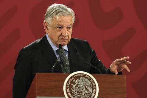 Mexiko, Pressekonferenz von Präsident Obrador January 24, 2019 - EUM20190124NAC02.JPG .CIUDAD DE MEXICO. PresidencyPresidencia-AMLO.- 24 de enero de 2019. En conferencia matutina, el presidente Andres Manuel Lopez Obrador pide a Irma Erendira Sandoval, titular de la Secretaria de la Funcion Publica (SFP), elaborar y entregar un informe sobre tres funcionarios presuntamente ligados con actos de corrupcion y que trabajan en Pemex, relacionados con el caso conocido como La Estafa Maestra . Foto: Agencia EL UNIVERSALJuan Carlos ReyesEELG  - ZUMAu78_ 20190124_zaf_u78_005 Copyright: xElxUniversalx