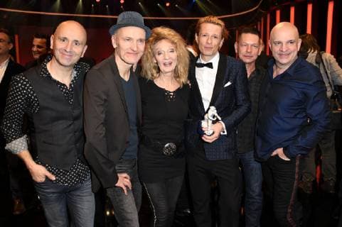 Alexander Scheer and Tina Powileit with their band Die Seilschaft at the award ceremony of the 40 Bavarian Film Prize 2018 in the Prinzregententheater Munich 25 01 2019 Foto:xP.xSchönbergerx xFuturexImage