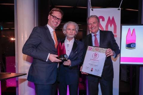 Bastian Fassin GF Katjes Prizewinner Dr Hermann Buehllbecker Gerald Boese Vors Managing Director Koelnmesse at the presentation of the ISM Award in Skytower at Koelnmesse