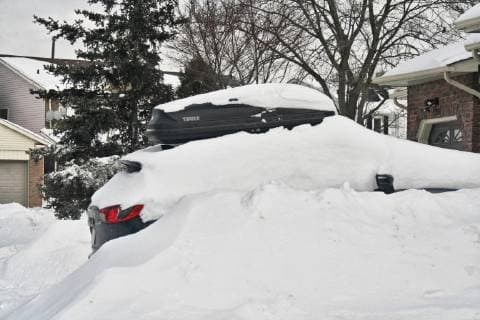 January 29, 2019 - Toronto, Ontario, Canada - Massive snowstorm hit Toronto, Ontario, Canada, on January 28, 2019. The storm dropped between 15-25 centimeters of snow across the Greater Toronto Area and broke the record for snowfall amount set in January 2009, with more than 22cm falling before midnight yesterday. Toronto Canada  - ZUMAn230 20190129_zaa_n230_512 Copyright: xCreativexTouchxImagingxLtdx