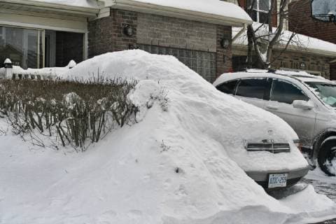January 29, 2019 - Toronto, Ontario, Canada - Massive snowstorm hit Toronto, Ontario, Canada, on January 28, 2019. The storm dropped between 15-25 centimeters of snow across the Greater Toronto Area and broke the record for snowfall amount set in January 2009, with more than 22cm falling before midnight yesterday. Toronto Canada  - ZUMAn230 20190129_zaa_n230_525 Copyright: xCreativexTouchxImagingxLtdx
