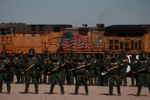 USA: Migrant containment exercises Migration agents from the United States carry out simulation of migrant containment in the border of Ciudad Juarez in the Sunland Park area. This drill was observed in the Anapra colony near the mesh that divides Mexico from the United States. helicopter, explosives and paint guns were used. El Paso Texas United States  DavidxPeinado