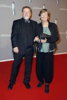 Jürgen von der Lippe with his partner Anne Dohrenkamp at the presentation of the German Television Award 2019 in Düsseldorfs Rheinterrasse Düsseldorf 31 01 2019 Foto:xS.xGabschx xFuturexImage