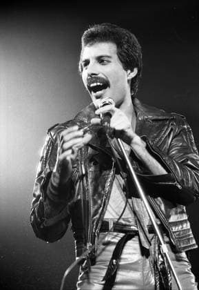 February 1, 2019 - Canada - TORONTO, ON - AUGUST 30: Freddie Mercury of British rock band Queen performing at CNE Grandstand in Toronto on August 30th, 1980. Canada  - ZUMAt14_ 20190201_zan_t14_005 Copyright: xDickxDarrellx