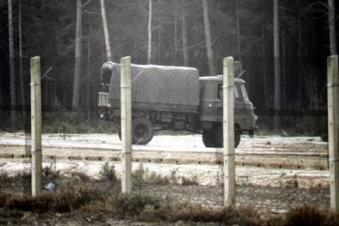 Military vehicle at the state border to the German Democratic Republic Bad Bodenteich 31 01 1980 Foto:xR.xSchmiegeltx xFuturexImage