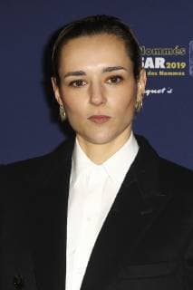 Jehnny Beth ( Meilleur espoir Feminin pour le film Un Amour impossible ) CELEBRITES : Dejeuner des nommes - Cesar 2019 - 03 02 2019 GwendolineLeGoff Panoramic 