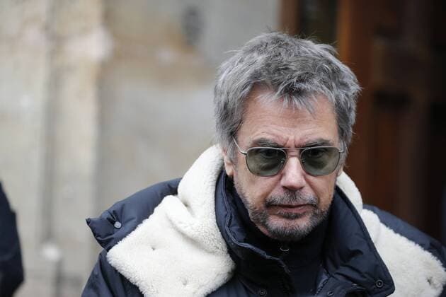 Jean Michel Jarre CELEBRITES : Obseques de Henry Chapier - Eglise de Notre Dame des Champs - Paris - 04 02 2019 stephenCaillet panoramic 