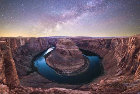 IMAGO Nature: Unsere Erde, Naturschutz, Naturschutzgebiete in Nordamerika Bilder der Erde USA, Arizona, Bendhorse shoe, starry sky  KKAF02863