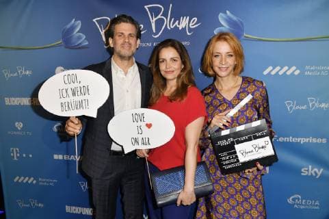 Steffen Groth Rebecca Immanuel and Annika Ernst at the presentation of the Blue Flower Award 2019 in the Restaurant Grosz Berlin 06 02 2019 Foto:xF.xKernx xFuturexImage