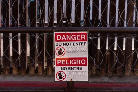 February 6, 2019 - Nogales, United States - Concertina wire, recently added by U.S. Army troops, is seen covering the U.S.-Mexico border wall in Nogales, Arizona on February 6, 2019. Troops began adding additional rows of wire to downtown Nogales this past Saturday and have continued to add more rows this week in and around Nogales while local officials are asking for the wire to be removed. Nogales United States  - ZUMAn230 20190206_zaa_n230_816 Copyright: xMaxxHermanx